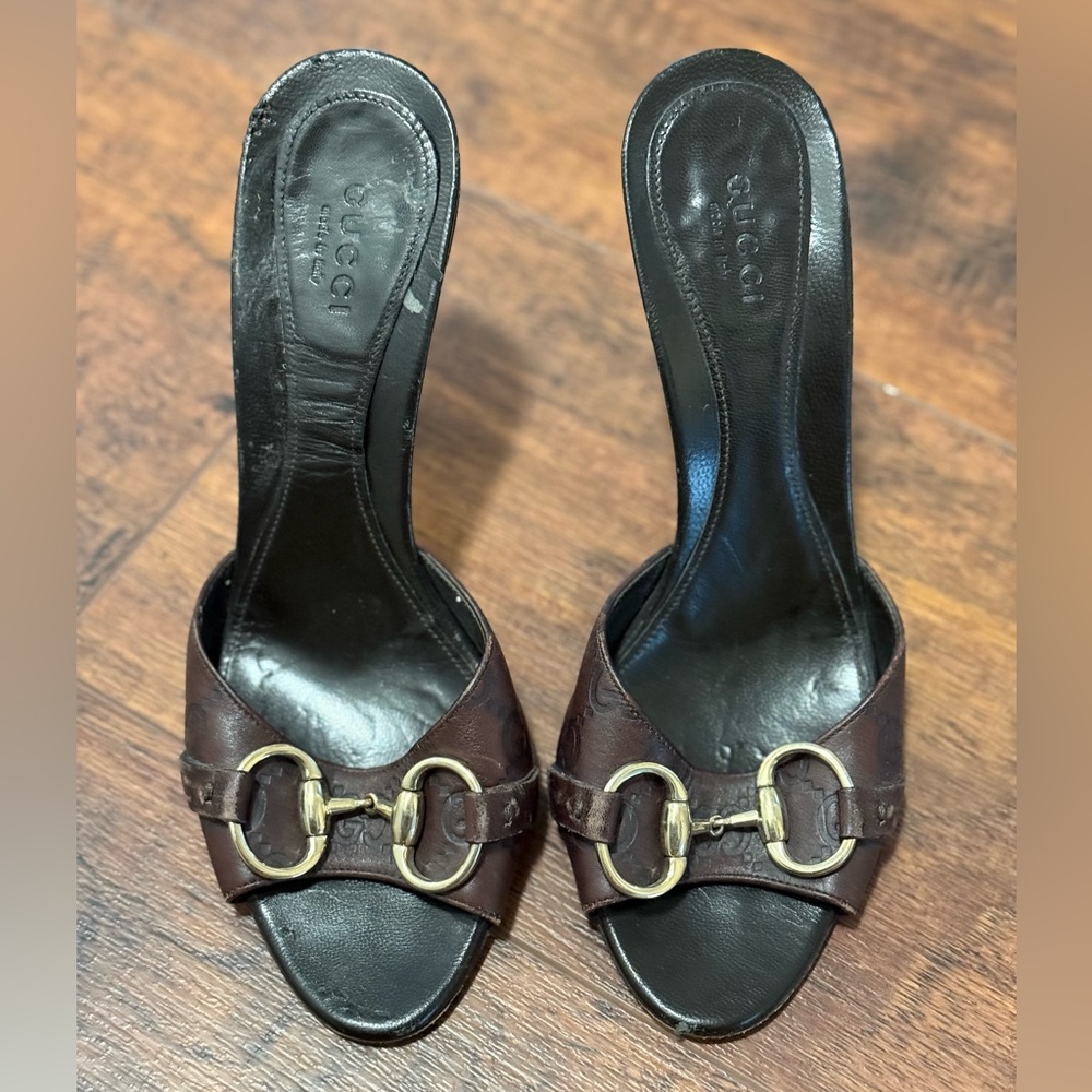Gucci horseshoe slides